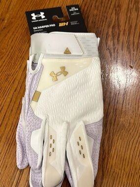 NWT Under Armour Harper Pro Batting Gloves
2XL